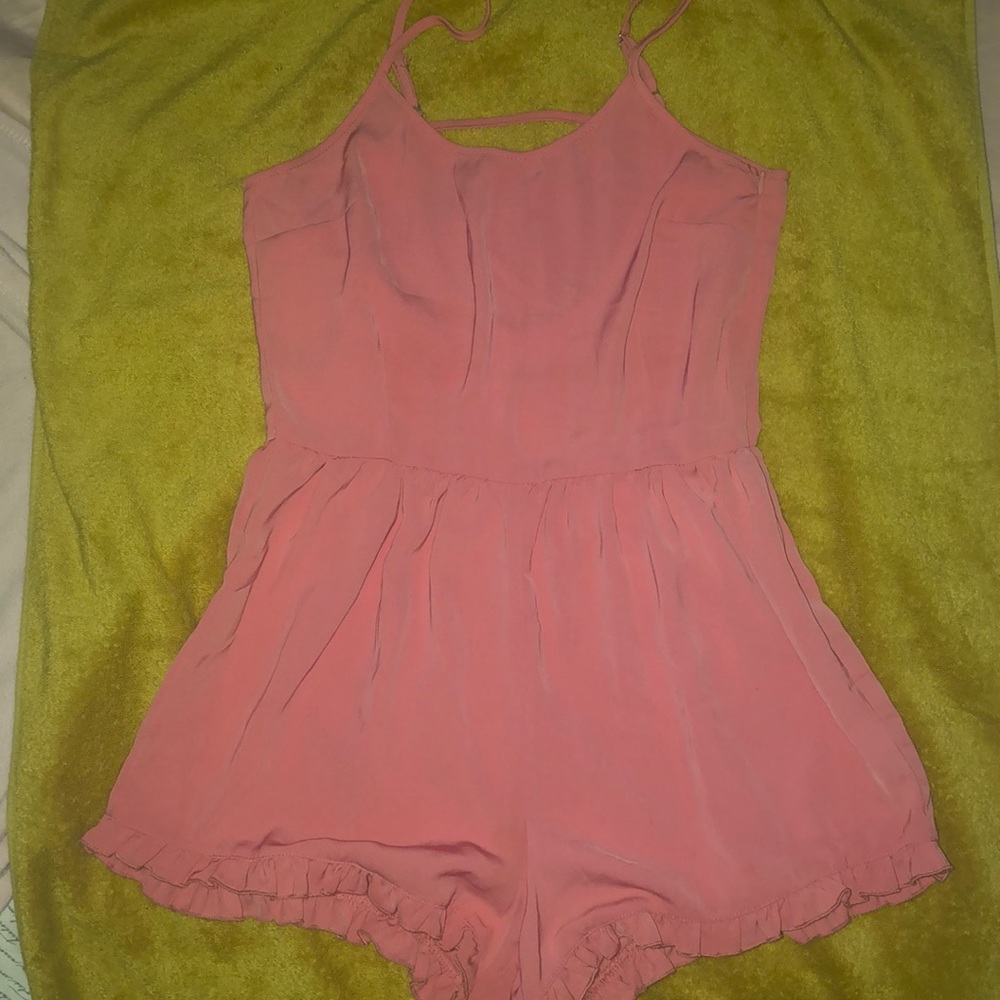 Pretty in pink romper 💕